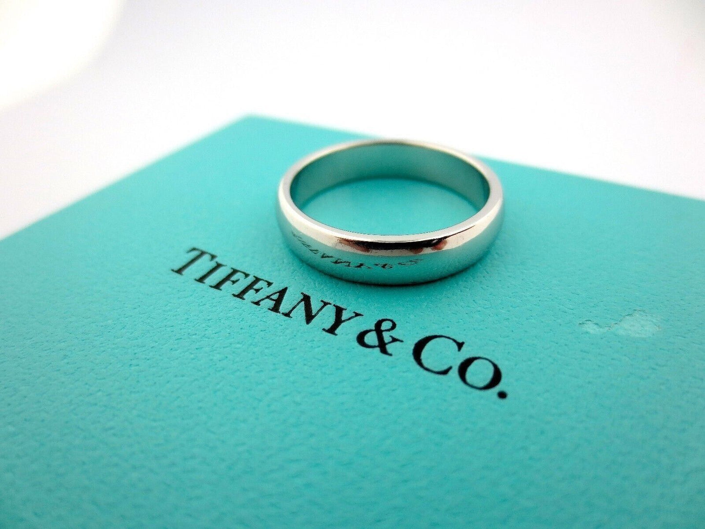 Tiffany & Co Platinum Classic Lucida Wedding Band Ring 4.5mm Size 7.5 US